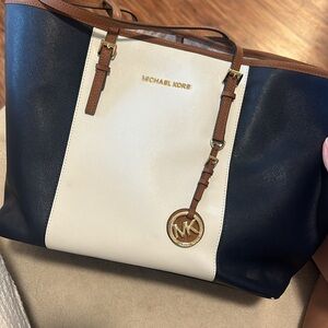 MK tote purse